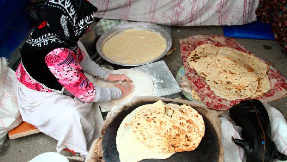 توزیع ۱۰ هزار تن آرد بین روستاییان لرستان