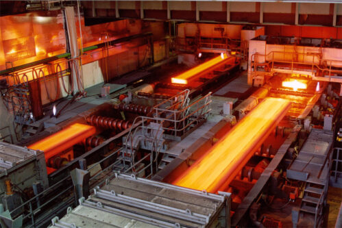 ظرفیت تولید ۲۰۰۰ تن انواع میلگرد در کارخانه فولاد خرم‌آباد
