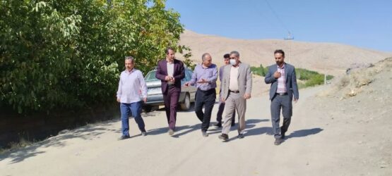 بررسی مشکلات روستاهای اولادقباد توسط فرماندار دلفان