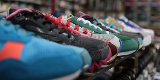 کفش های قاچاق در دورود به بازار نرسید
