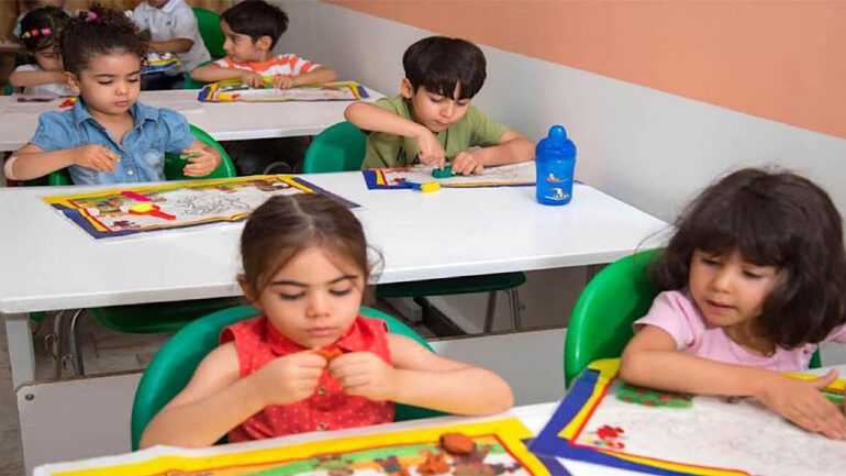پرداخت هزینه‌ مهدکودک به مادران شاغل