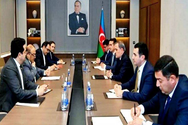 Iranian diplomat, Azerbaijani FM discuss transport projects