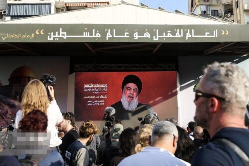 تصاویری از لبنانی های حاضر در سخنرانی سید حسن نصرالله در بیروت