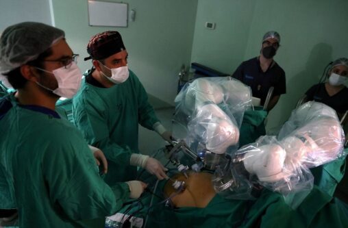 اولین جراحی بین المللی رباتیک در بیمارستانی در شیلی انجام شد