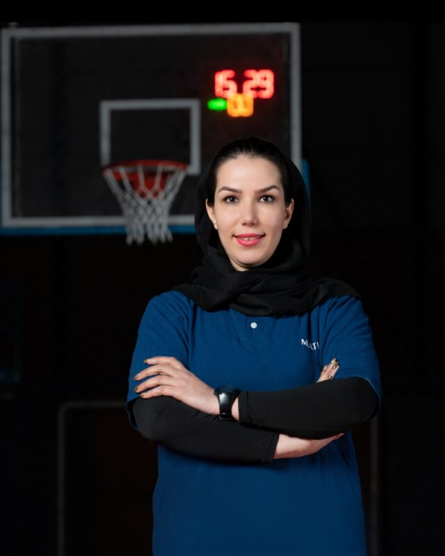 مصاحبه تصویری ورزشی خبر روز با غزاله کاظمی مربی بسکتبال پایه در مشهد