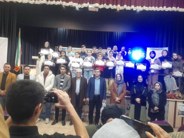 مراسم تجلیل از قهرمانان استانی و کشوری ووشو در مرند برگزار شد.