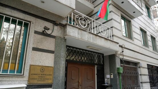 جمهوری آذربایجان برای باز کردن سفارتخانه‌اش در تهران، شرط گذاشت