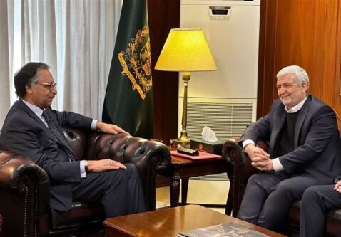 رایزنی کاظمی قمی با وزیر خارجه پاکستان درباره وضعیت افغانستان