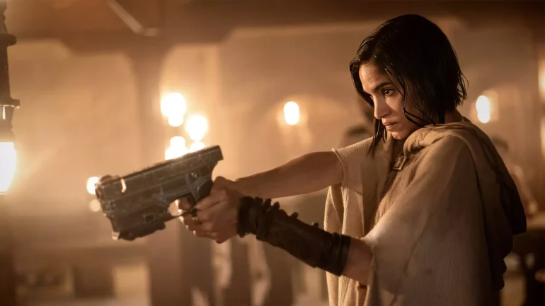 نقد و بررسی فیلم Rebel Moon: Part One – A Child of Fire ۲۰۲۳ + لینک دانلود نیم بها