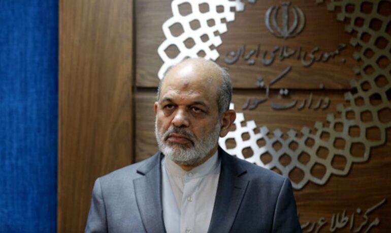 آقای رئیسی! گفتار نرم شما را باور کنیم یا لحن تند وزیر کشورتان را؟