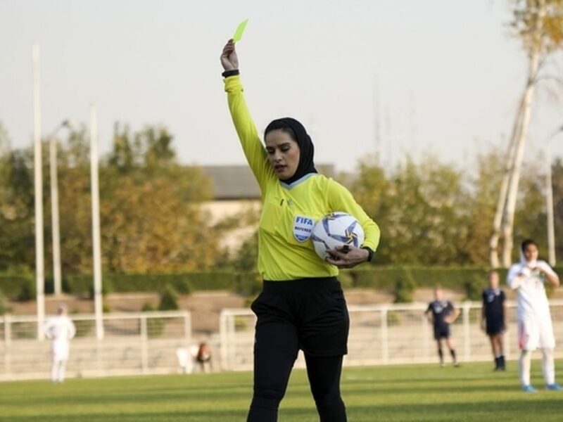 تصویر جنجالی از مهناز ذکایی و جانشینی یک داور تاجیکستانی زن به جای او/ عکس