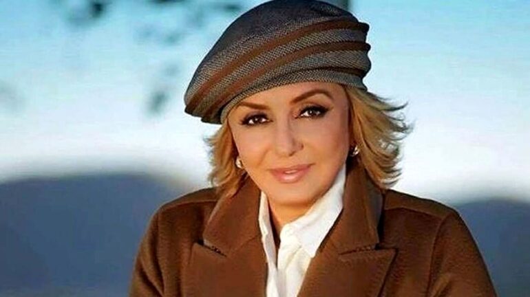 خداحافظی گوگوش از دنیای خوانندگی در کنسرت ۱۲ هزار نفری لندن/ عکس