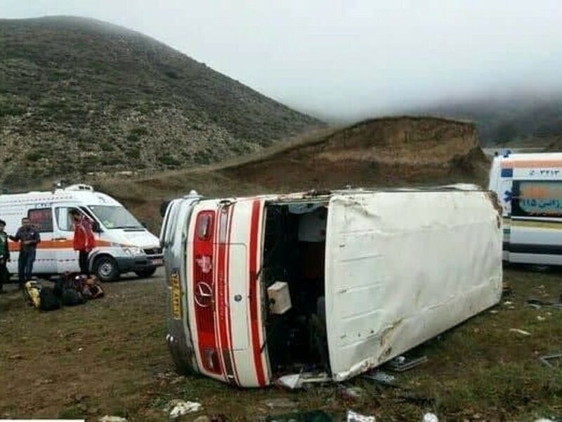 سقوط مرگبار مینی‌بوس ‌در جاده رامهرمز