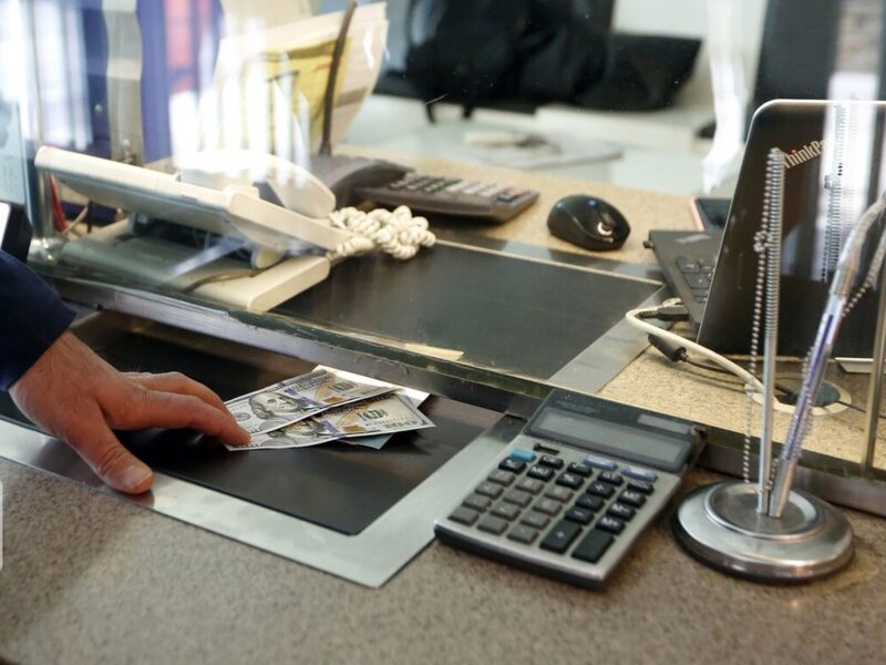 عرضه ۴۷۷.۳ میلیون دلار حواله ارزی در سامانه نیما/ ۸۱ درصد حواله‌ها فروش نرفت