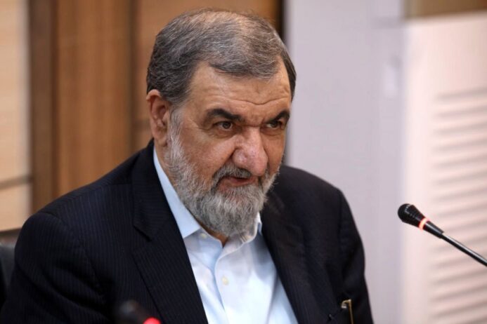 پیشنهادات محسن رضایی برای افزایش درآمد ۸ میلیارد دلاری کشور