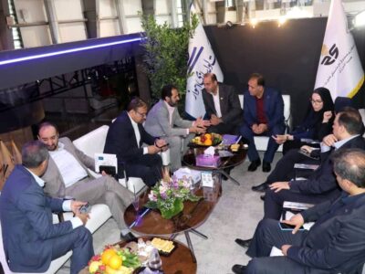 بازدید مدیرعامل شرکت مهندسی و توسعه گاز ایران از غرفه شرکت لوله سازی اهواز