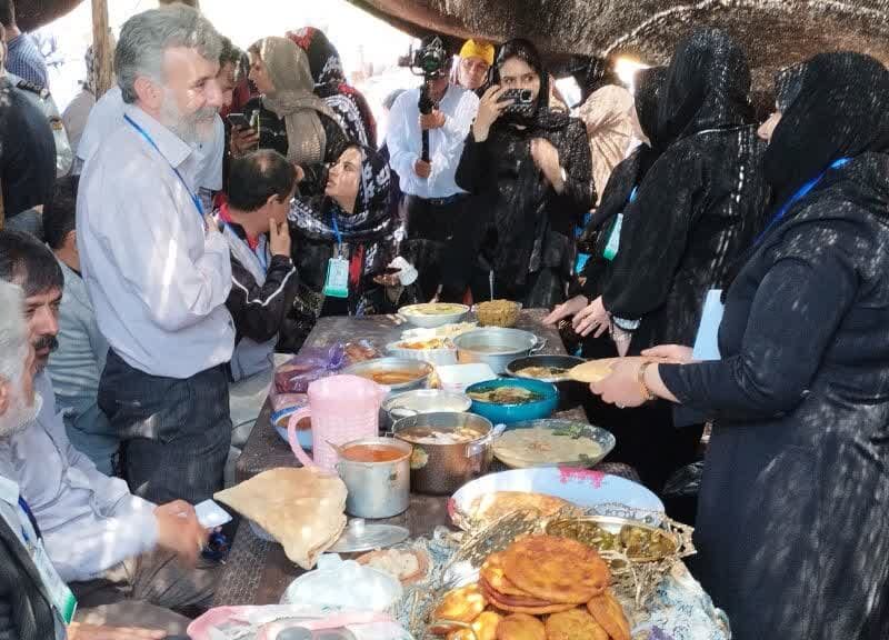 نخستین جشنواره ترکیبی بازی‌های بومی محلی و غذاهای محلی بدون گوشت در بخش میربگ شهرستان دلفان برگزار شد