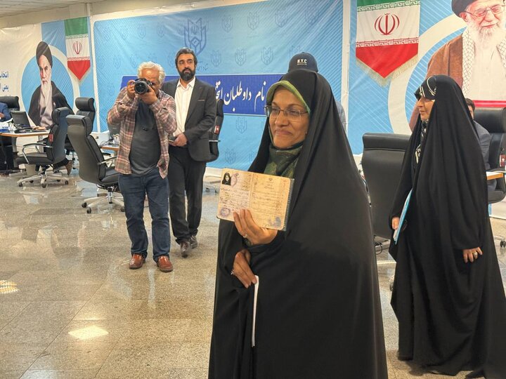 Zohre Elahian enters Iran’s presidential election race