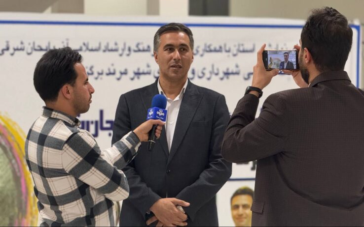 اعلام نفرات برگزیده جشنواره خیابانی تئاتر مرند در اختتامیه این جشنواره