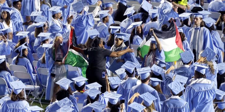 تغییر مقررات انضباطی دانشگاههای آمریکا با هدف سرکوب حامیان فلسطین