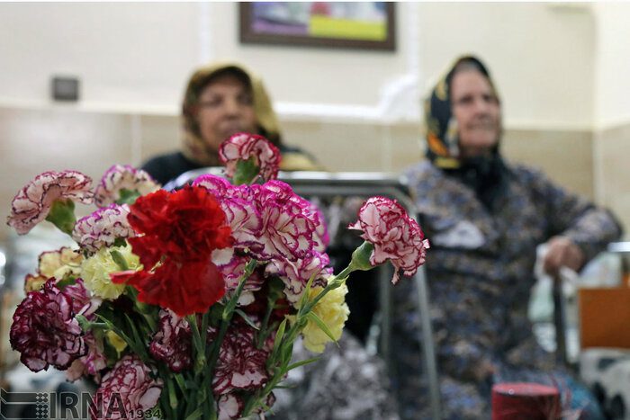 برگزاری آیین تشییع پیکر شهدای عدالت/موج جمعیت سالمندی با سرعت ایران را فرا می‌گیرد