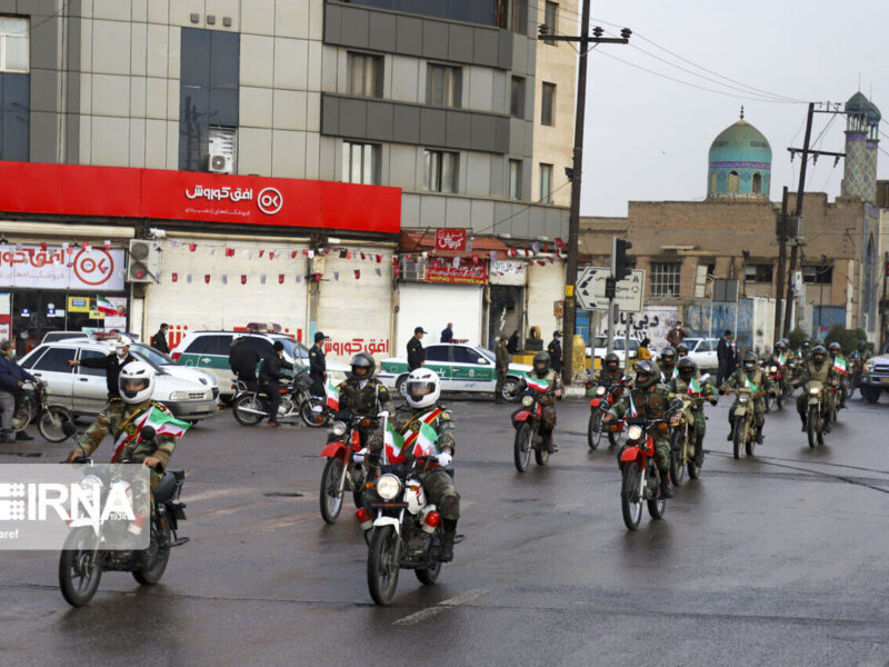 برگزاری رژه موتوری در سالگرد ورود امام به میهن اسلامی در اهواز