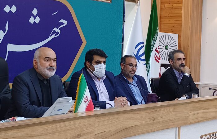 بر سر منافع مردم با هیچکس تعارف نداریم/ پرداخت ۳۰۰ فقره تسهیلات کمبهره به خبرنگاران