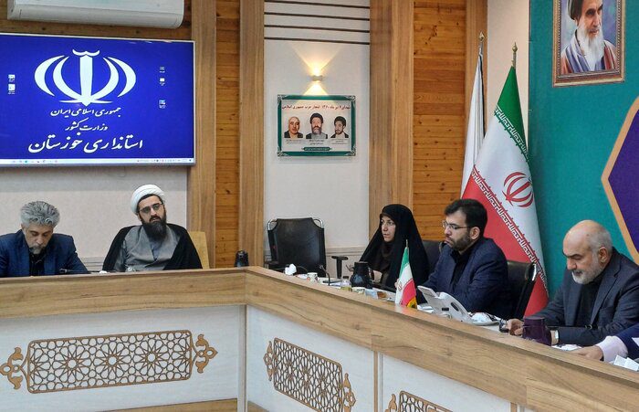 بر سر منافع مردم با هیچکس تعارف نداریم/ پرداخت ۳۰۰ فقره تسهیلات کمبهره به خبرنگاران