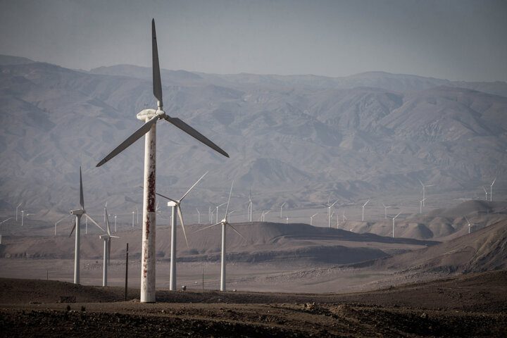 توسعه همکاری ایران و امارات در زمینه انرژی‌های تجدیدپذیر/دستاورد سفری ۲ روزه