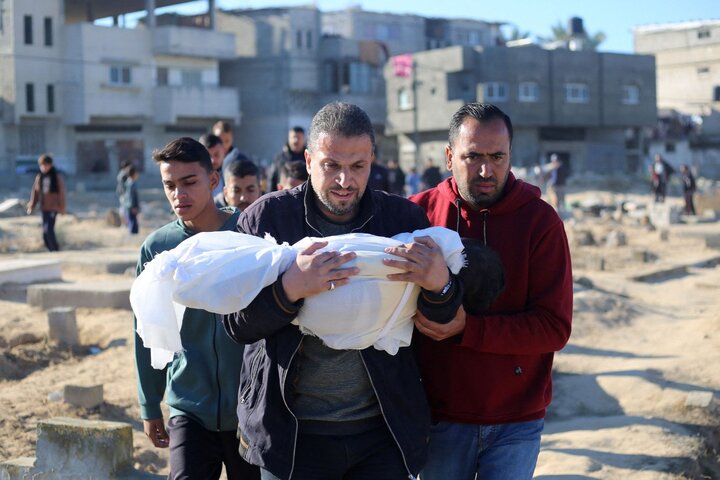 14 more Gazans killed in Israeli attacks despite ceasefire