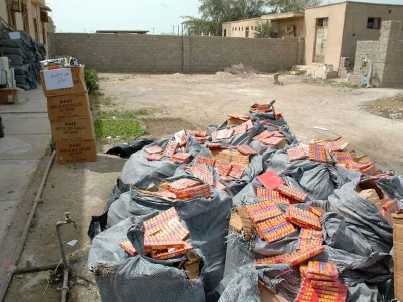 ۱۵ هزار عدد مواد محترقه در استان بوشهر کشف شد