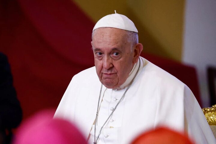 Pope Francis has bronchial spasm, urgent aid needed