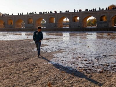 بحران آب یزد و اصفهان به کجا می‌رسد/وزیر نیرو در چه حالی است؟