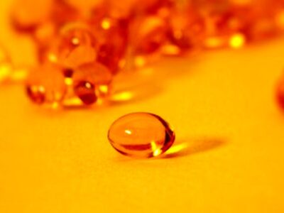 عوارض خطرناک مصرف زیاد ویتامین E