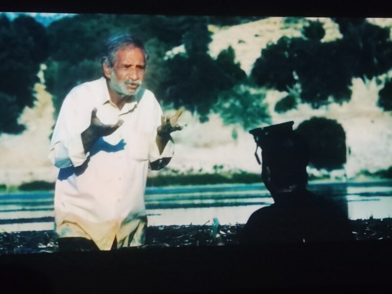 زیر آبهای سوزان؛ پرسه در شعلههای ناپیدا