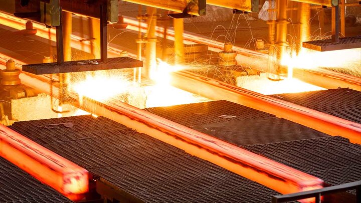 Iran orders halt to cement, steel manufacturing