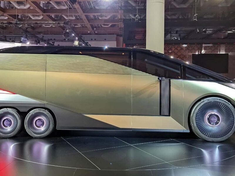 لکسوس در مسیر تازهای گام میگذارد؛ خداحافظی با سدان و خوشآمد به فضای لوکس ششچرخ