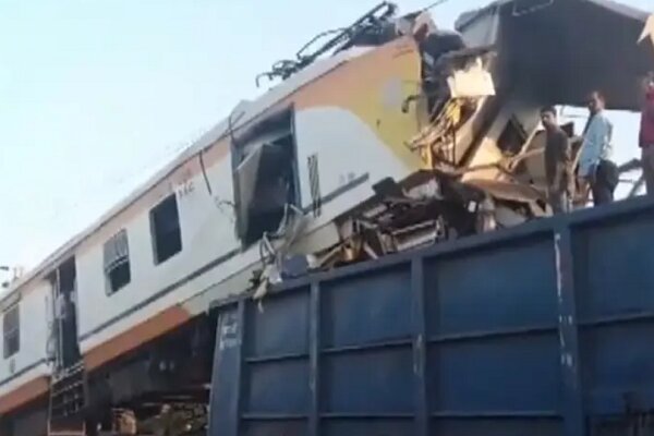 8 killed in train collision in central Indian state of Chhatt