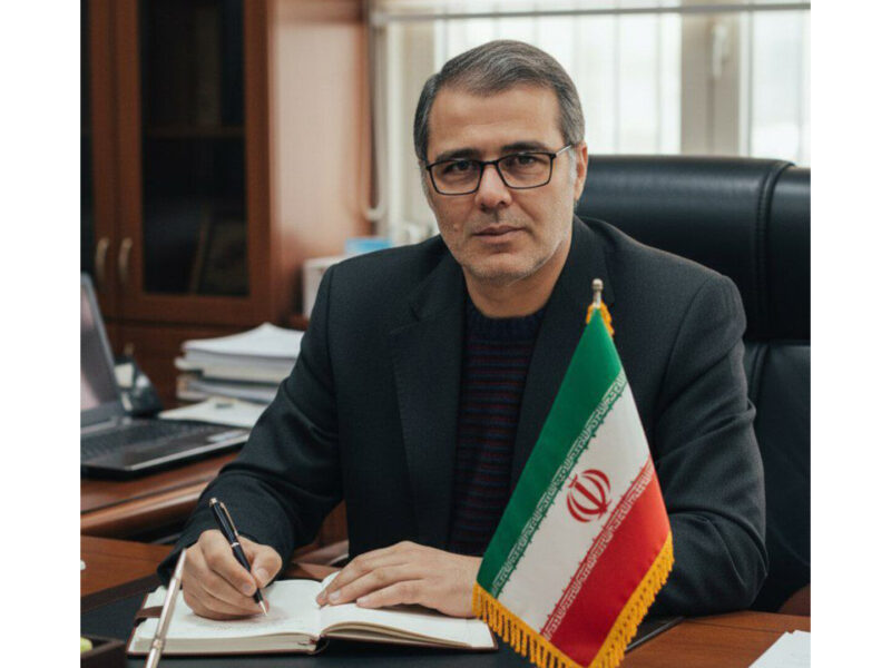 چرا نام خبرنگاران رسمی حذف و افراد غیرمجاز اضافه شدند؟