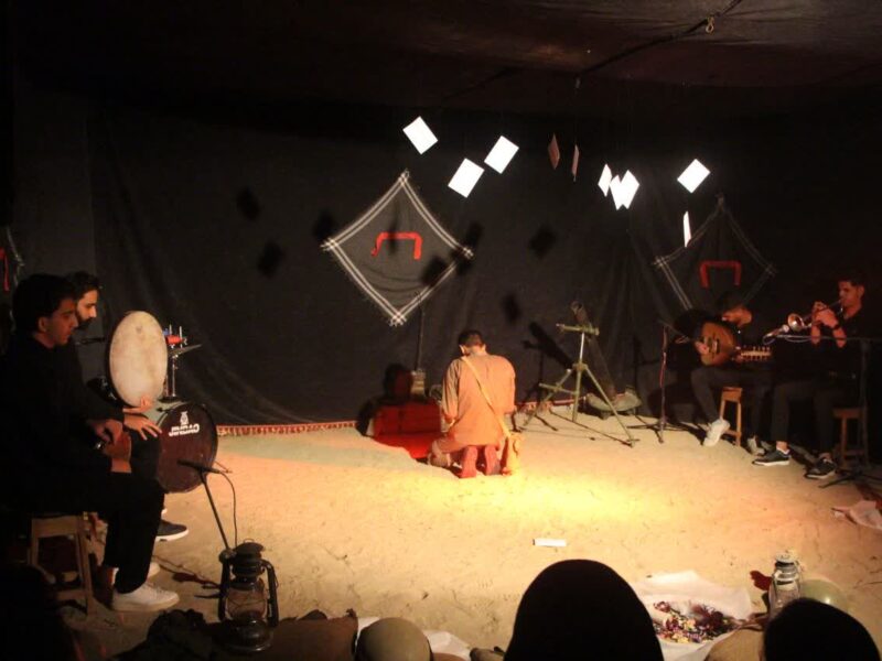 حضور فرماندار شهرستان برخوار و برخی مسئولین در نمایش قاب خاطره برگرفته از زندگی شهدا والامقا