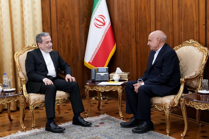 Araghchi receives Iran’s ambassador to North Korea