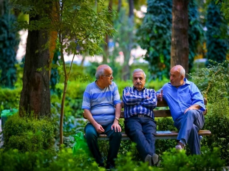 بازنشستگان، سال آینده منتظر افزایش حقوق باشند