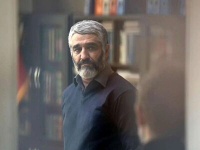 قاضی کارکشته دادسرا تمام قد سمت پژمان جمشیدی ایستاد/ ویدئو