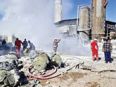 لحظه هولناک انفجار در شرکت پالایش نفت پارسیان؛ یک نفر کشته و سه نفر مصدوم شدند/ ویدئو