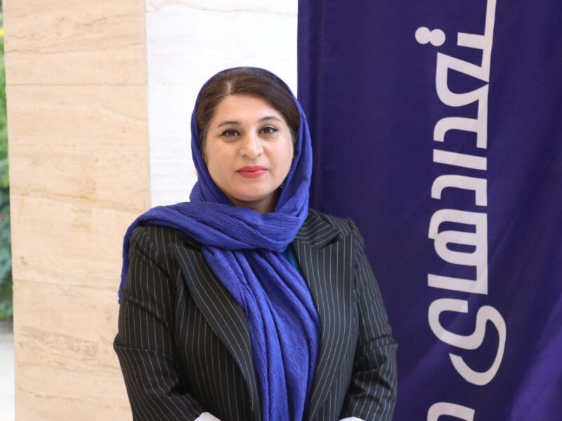 بیوگرافی پریسا طاهری، مدرس فن بیان و دوره های اعتماد بنفس