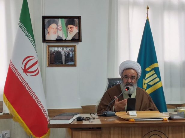 انقلاب اسلامی یک انقلاب فرهنگی است / امنیت و عزت امروز کشور مرهون ایثار شهدا و نیروهای اطلاعاتی است.