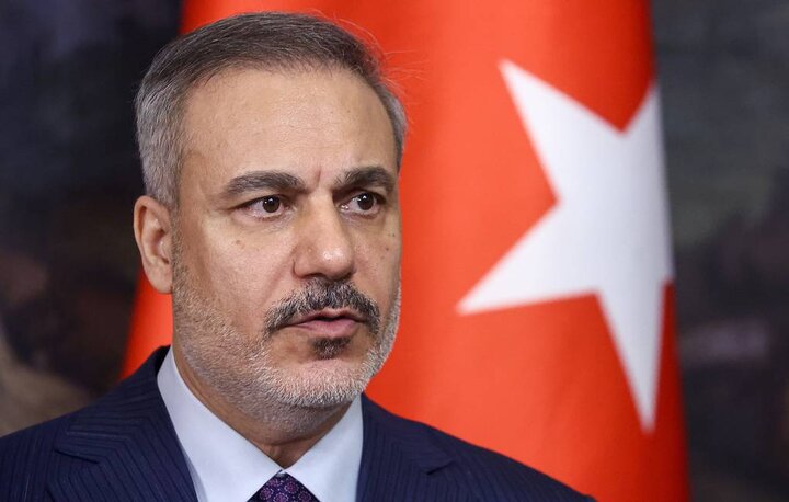 Araghchi, Fidan discuss Iran-US nuclear talks by phone