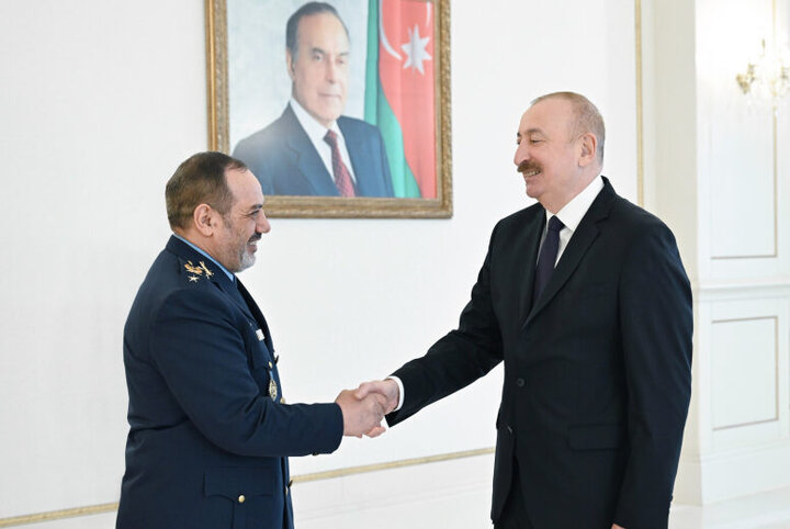 Azerbaijani president receives Iran defense minister in Baku