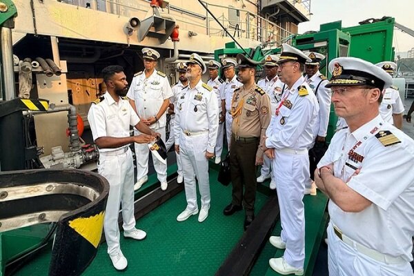Iran Army Navy visits India’s maritime industry