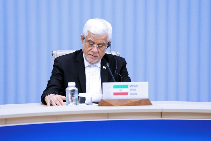 Officials of 8 states felicitate Aref on Islamic Rev. anniv.